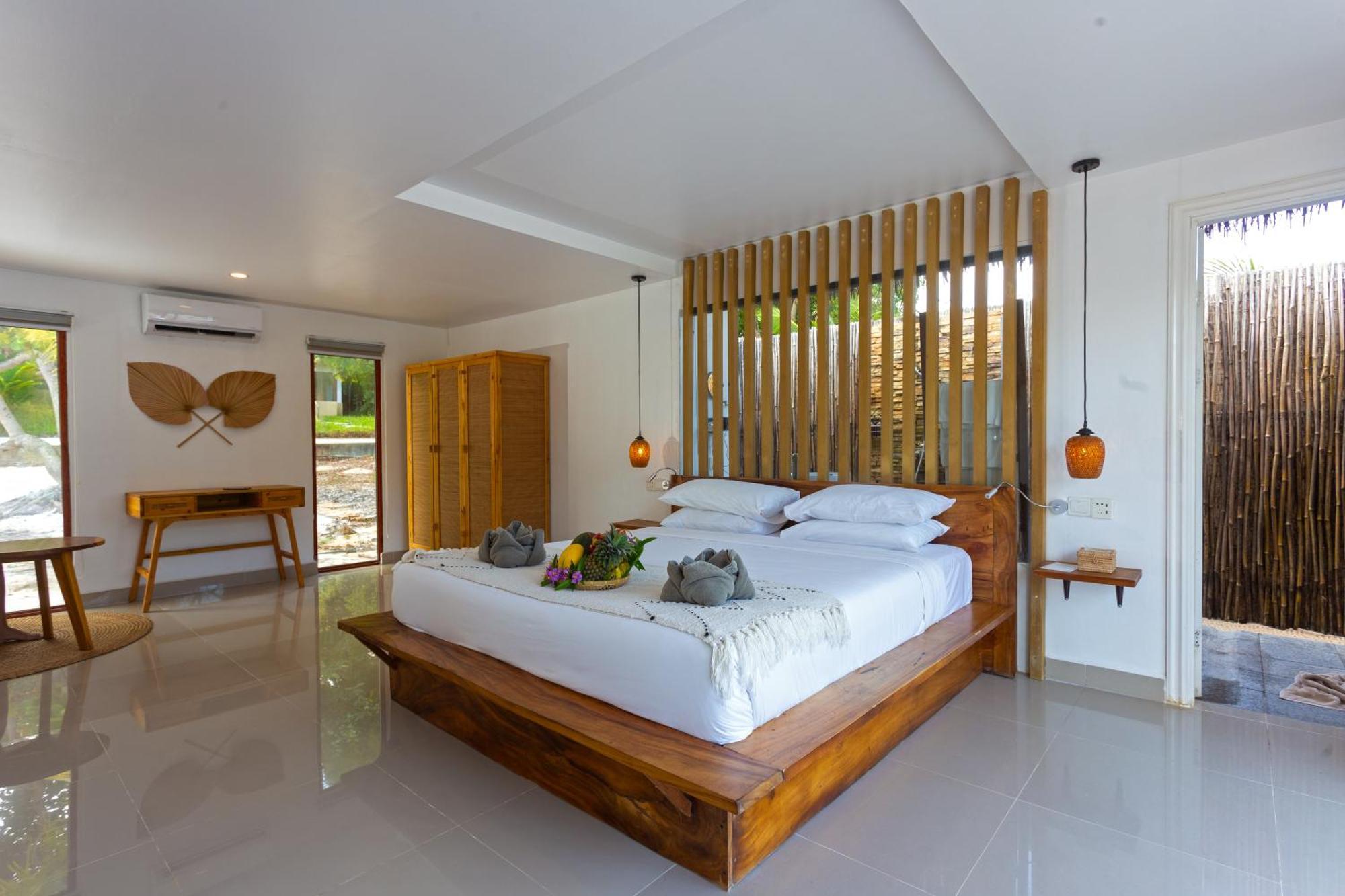 Anaya Koh Rong Hotel Pagoda Beach Exterior photo